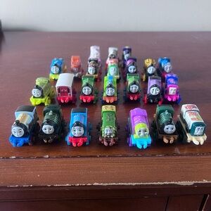 Thomas & Friends Colorful Mini Train Set